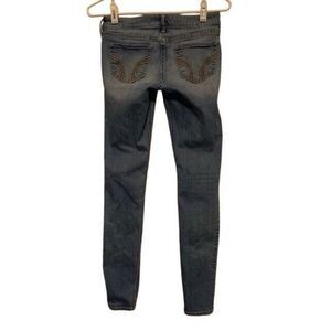 HOLLISTER SIZE 1R SIZE 25X29 SKINNY JEANS